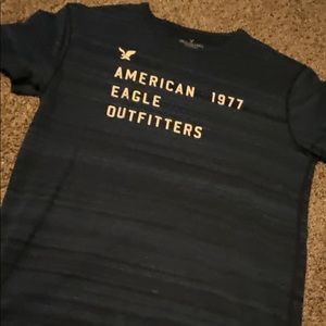 Men’s American Eagle tee